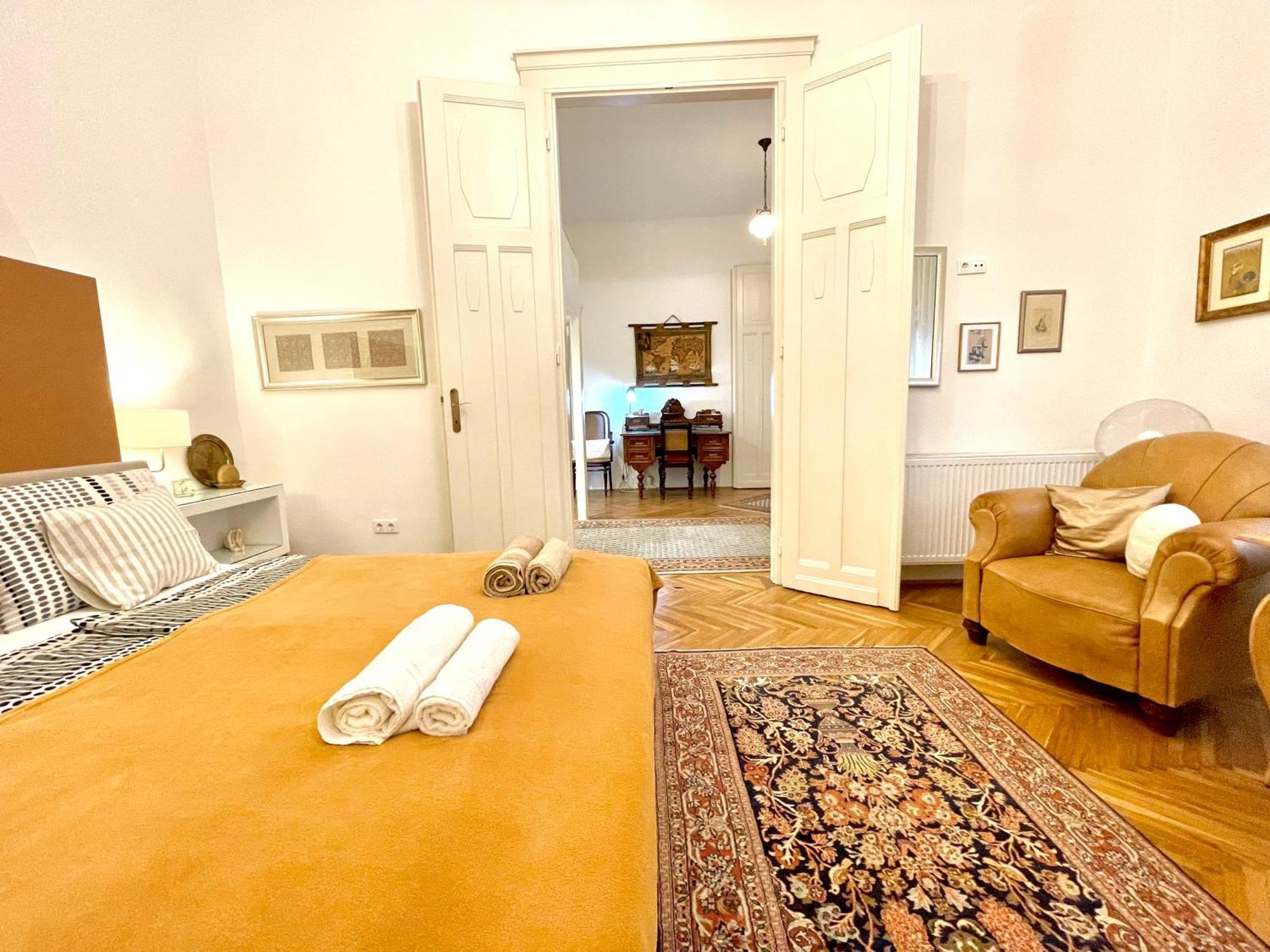 Gold Pearl Apartment 2 Rooms At St Stephen' S Basilica Budapest Extérieur photo